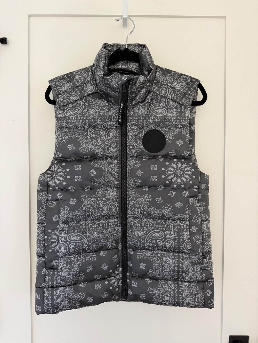 Concepts x Canada Goose Crofton Vest - flint bandana print XS Small